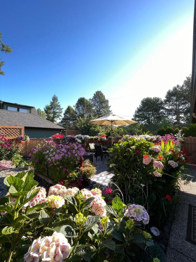 Garden Home In Victoria -Beautiful Home In Victoria Extérieur photo