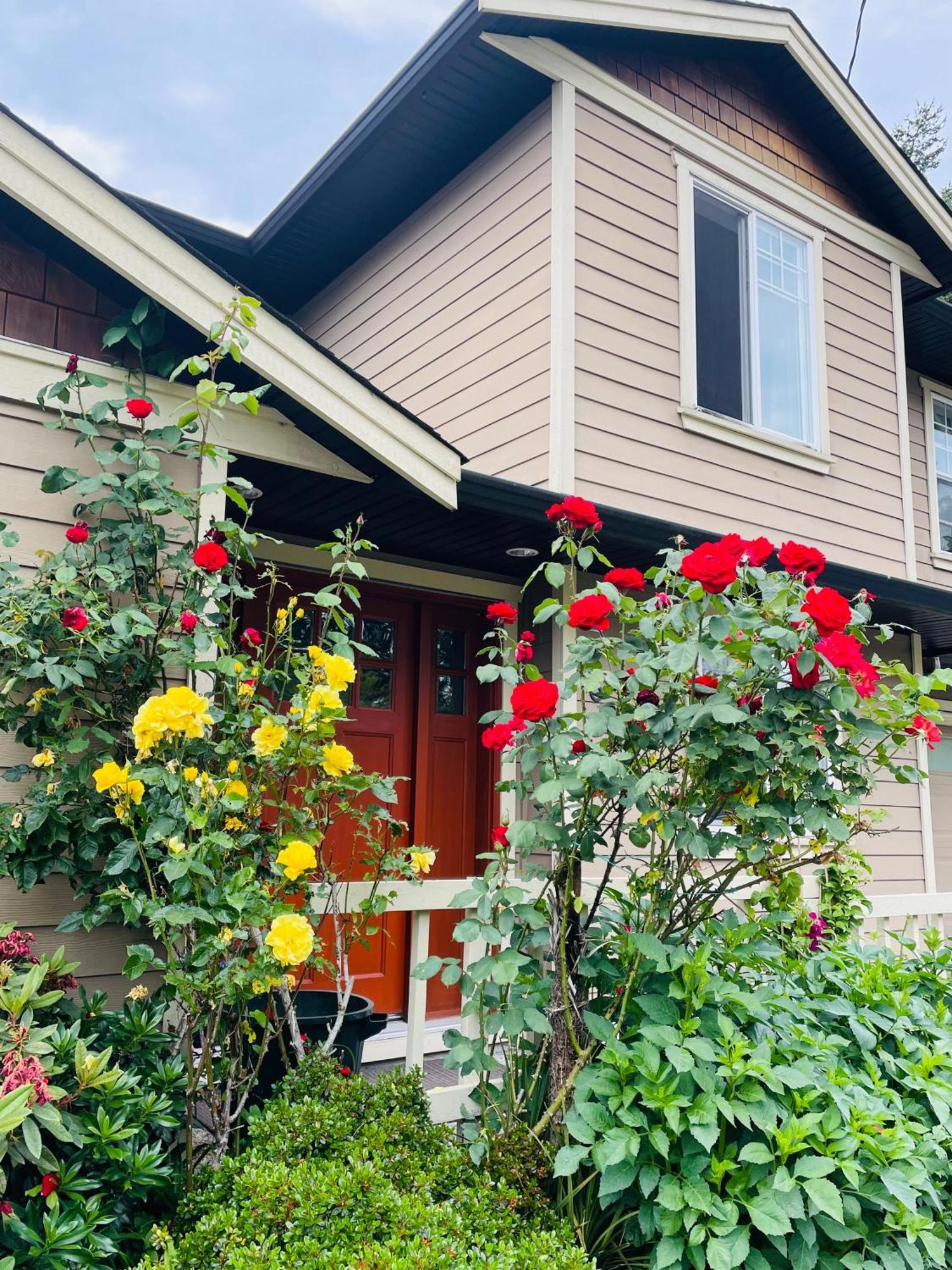 Garden Home In Victoria -Beautiful Home In Victoria Extérieur photo